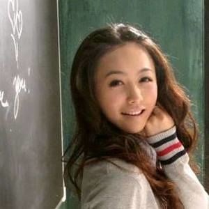 Meet your Posher, Ava